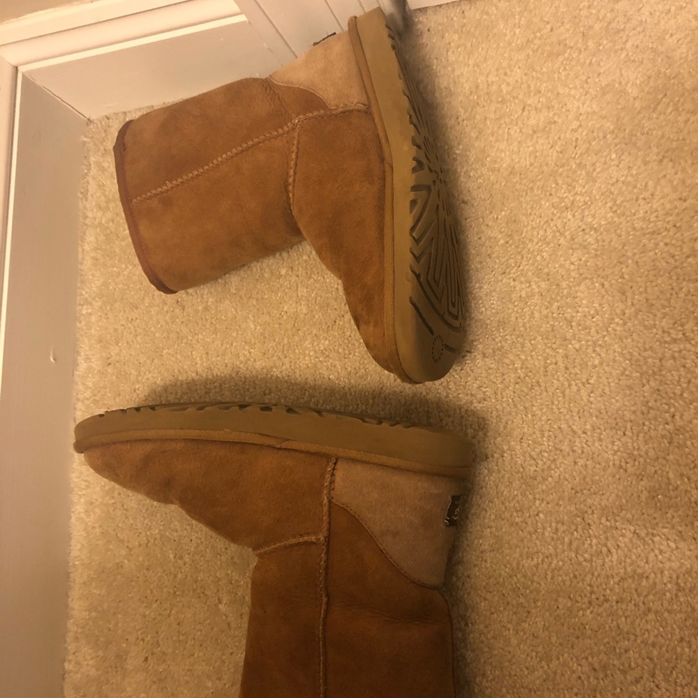 uggs - Picture 4 of 4